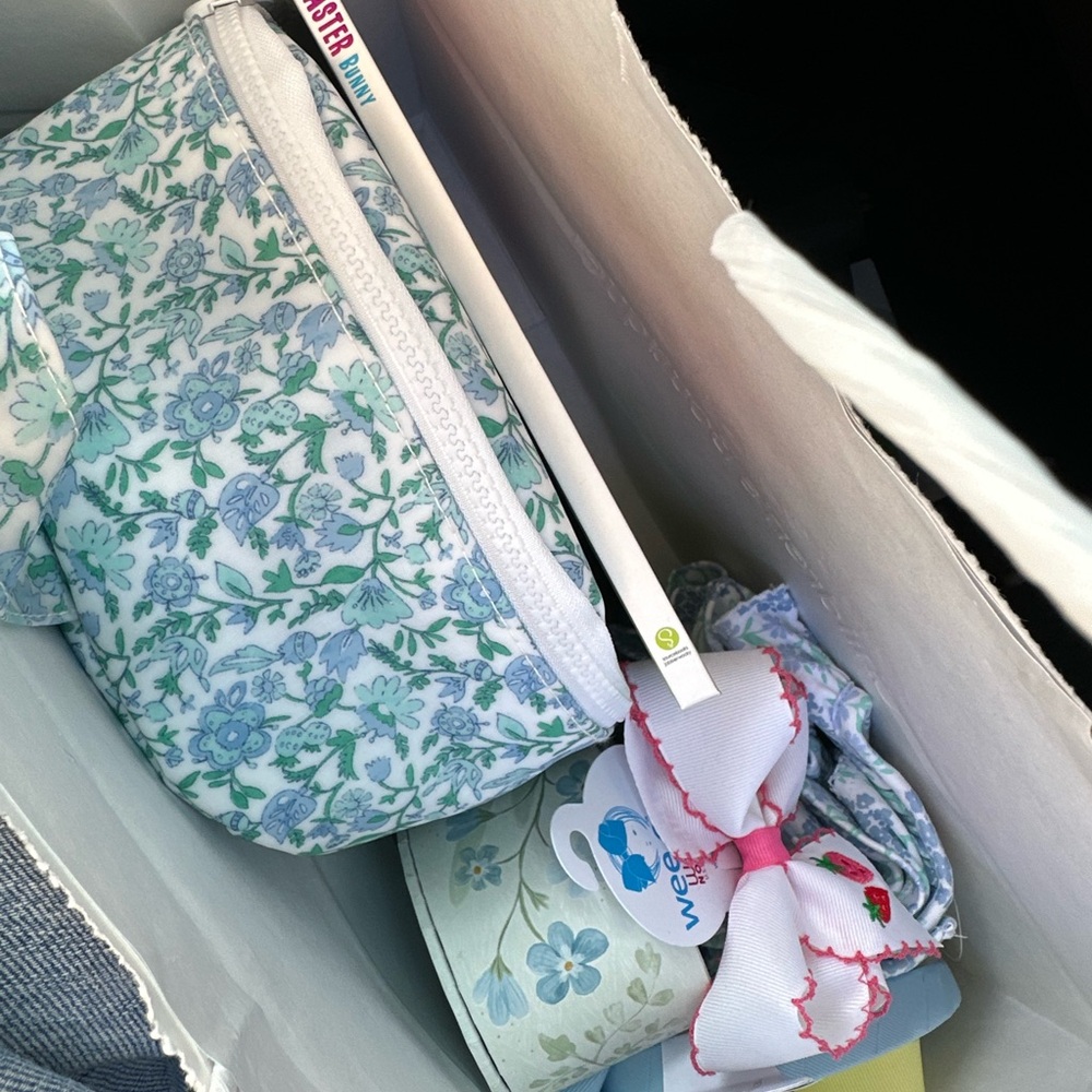 Goodies for Robyn ONLY 💙
